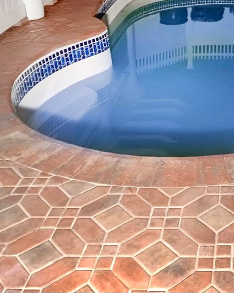 Flagstone Pool Deck | Hardscaping